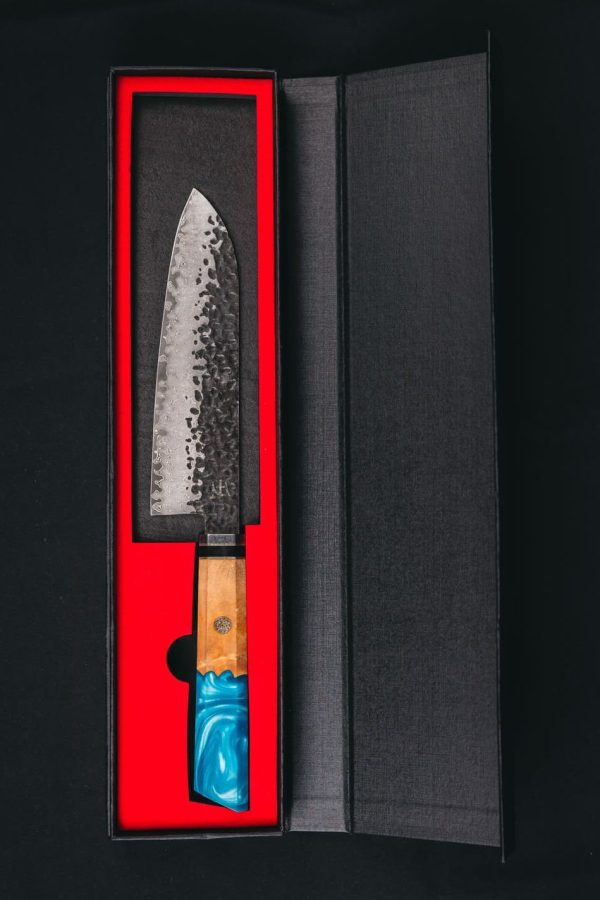 santoku noz drvo i smola